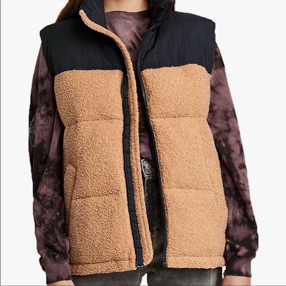 Wild Fable Black and Tan Vest